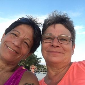 Meet your Posher, Dee